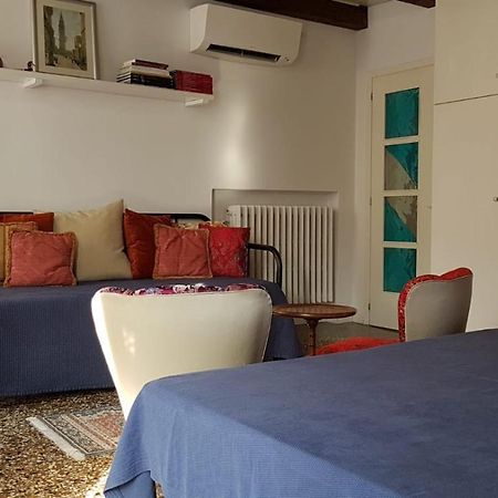 Residenza Emilia Apartment Veneţia Exterior foto