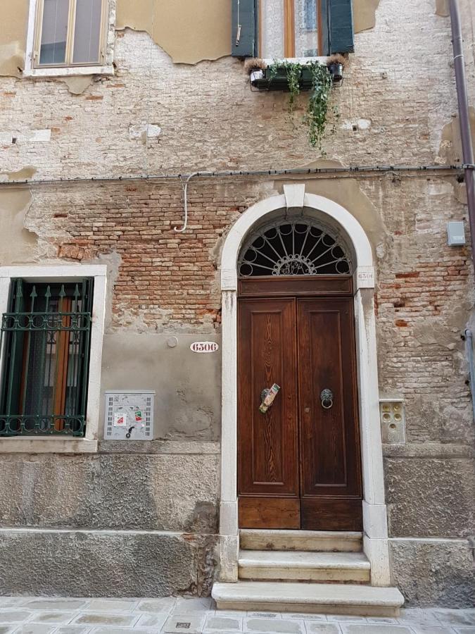 Residenza Emilia Apartment Veneţia Exterior foto